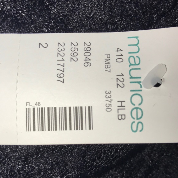 Beautiful Formal Dress with Soft Skirt Detail - Picture 10 of 10